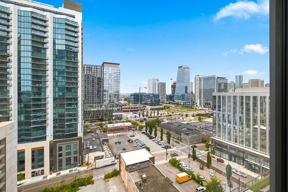 1212 Demonbreun St #1101 Nashville, TN 37203
