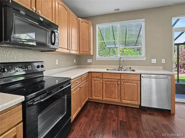 6860 S Algonquian Court Aurora, CO 80016