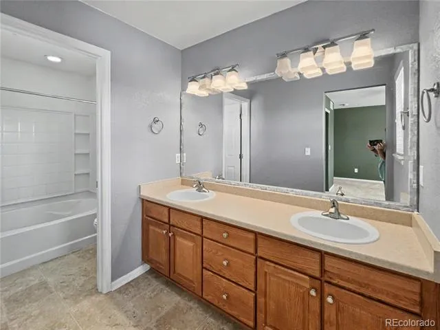 6860 S Algonquian Court Aurora, CO 80016
