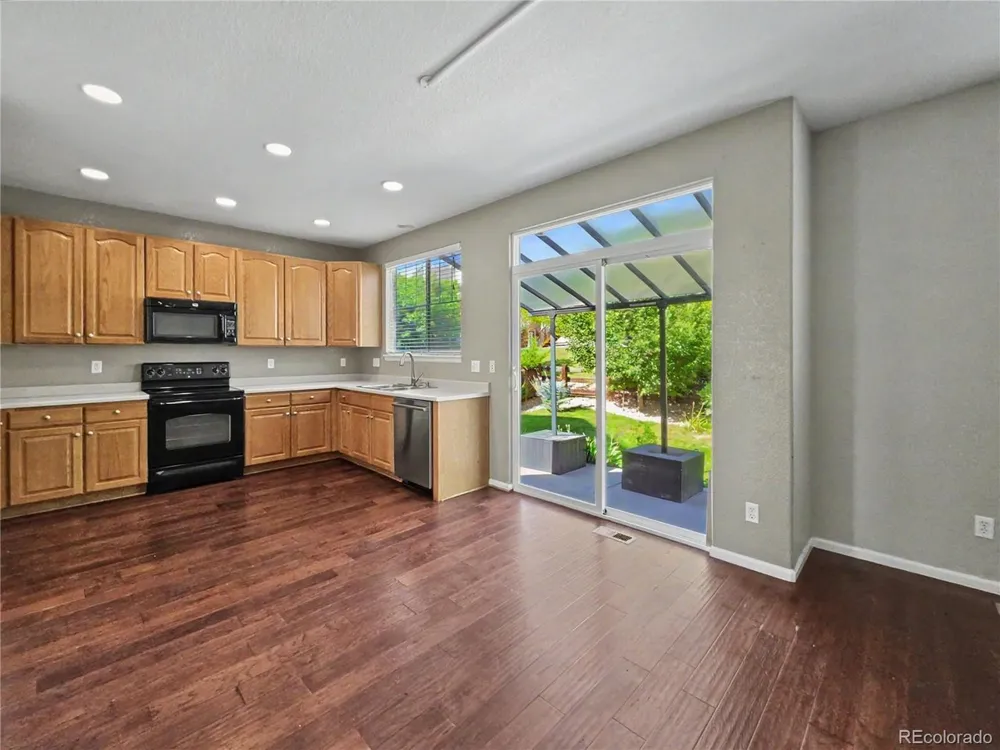 6860 S Algonquian Court Aurora, CO 80016