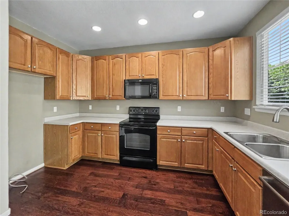 6860 S Algonquian Court Aurora, CO 80016