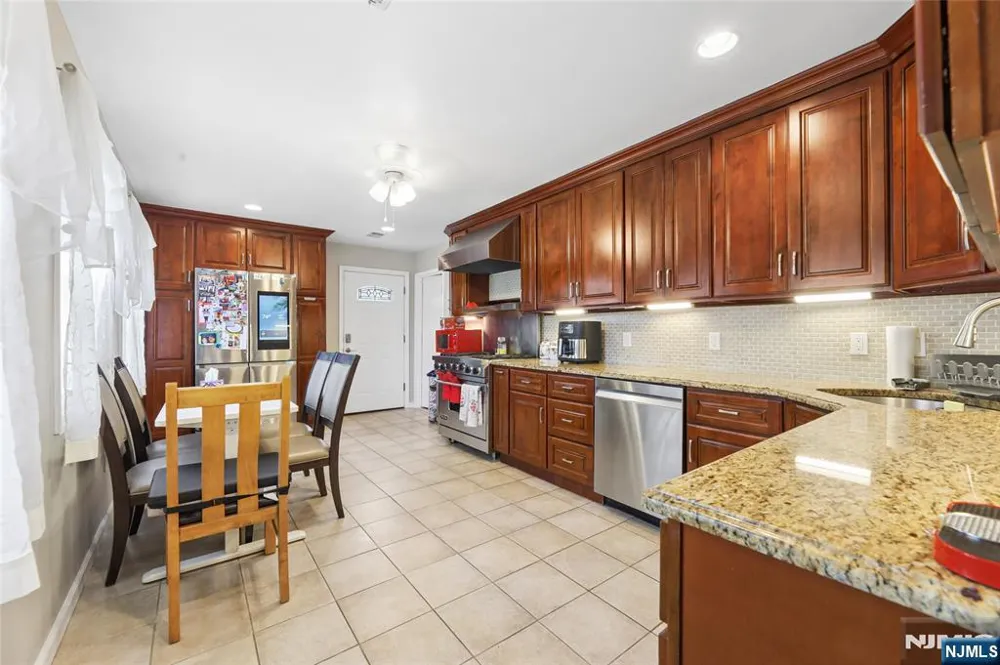 238 Monroe Avenue Paramus, NJ 07652