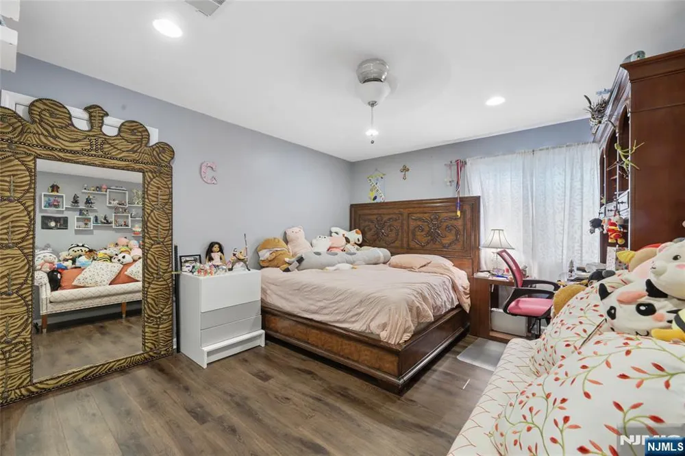 238 Monroe Avenue Paramus, NJ 07652