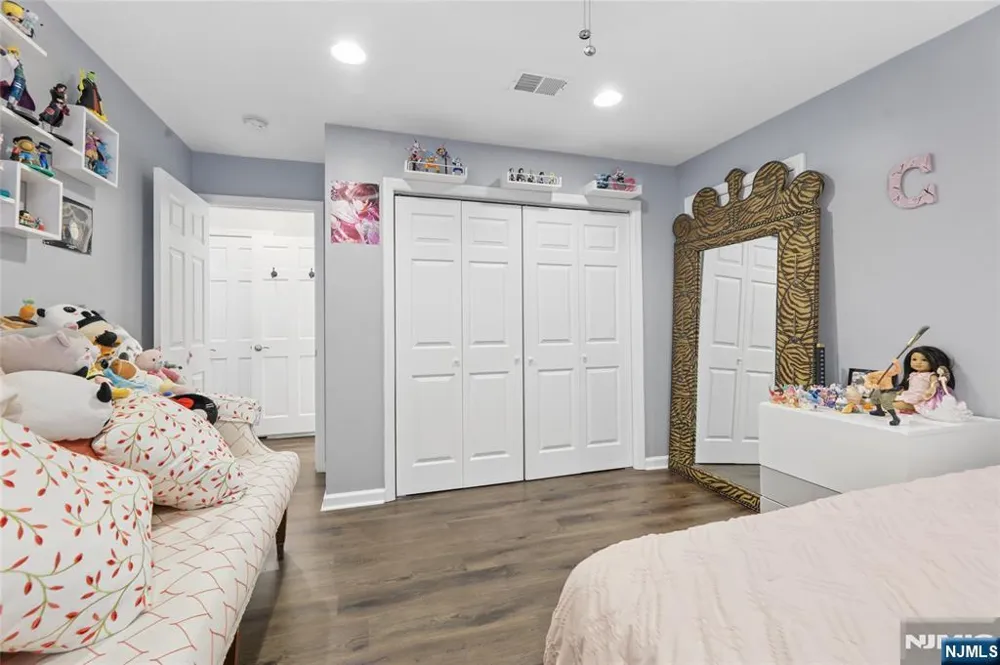 238 Monroe Avenue Paramus, NJ 07652