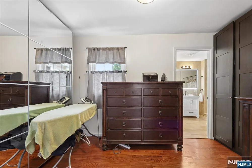 238 Monroe Avenue Paramus, NJ 07652