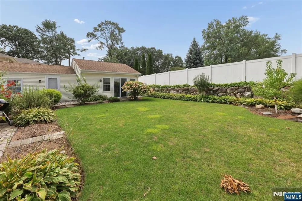 238 Monroe Avenue Paramus, NJ 07652