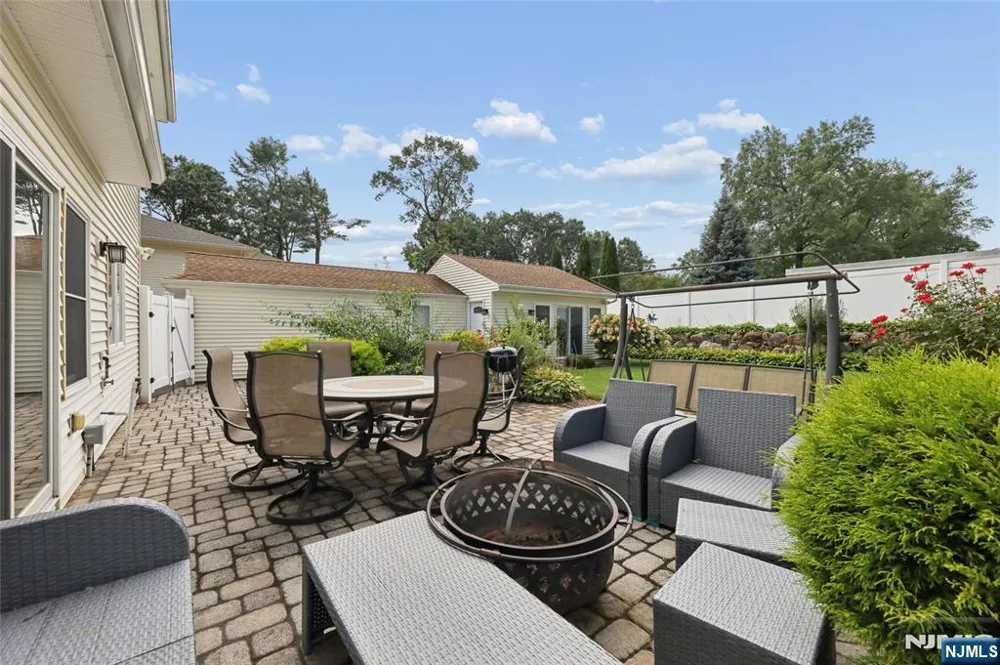 238 Monroe Avenue Paramus, NJ 07652