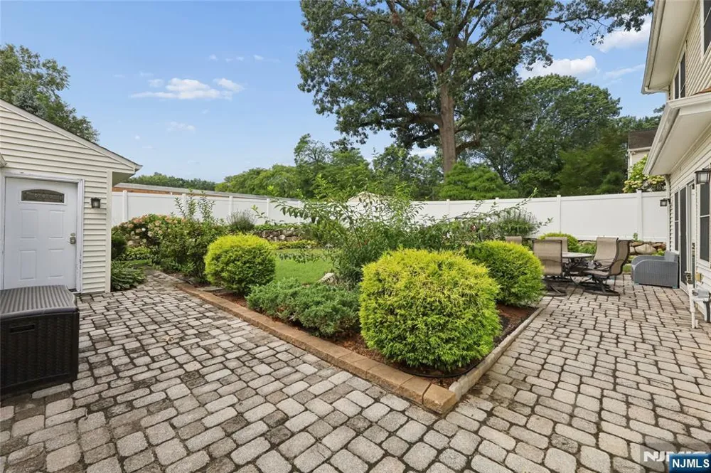 238 Monroe Avenue Paramus, NJ 07652