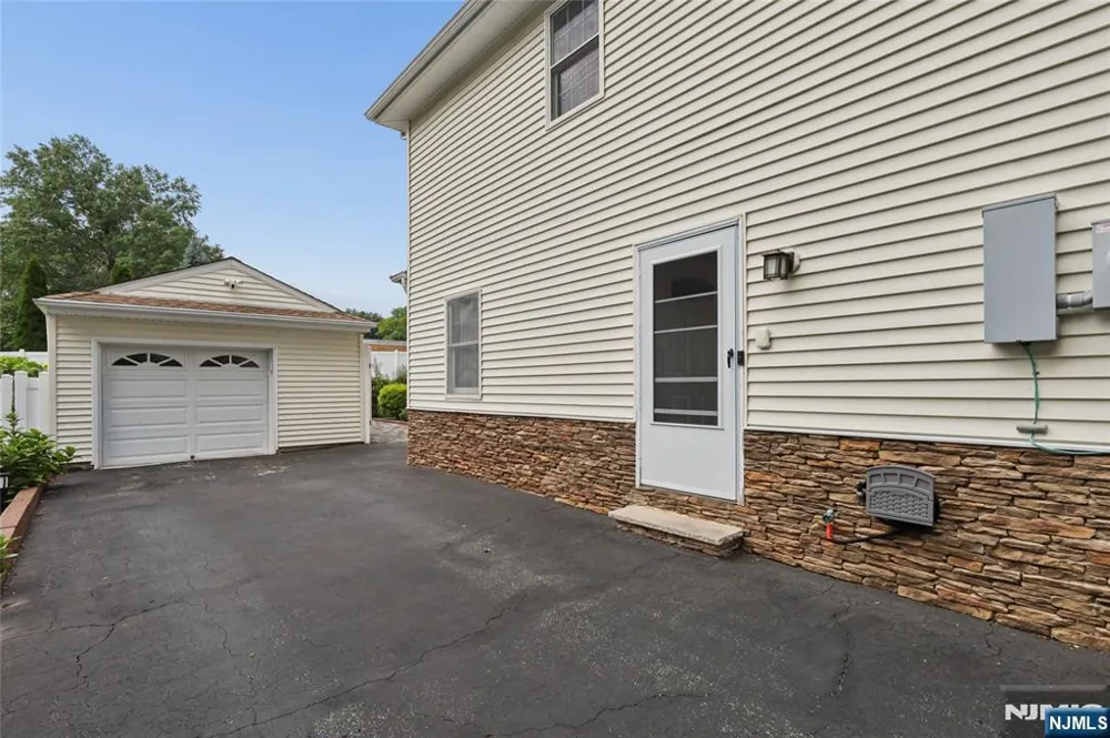238 Monroe Avenue Paramus, NJ 07652