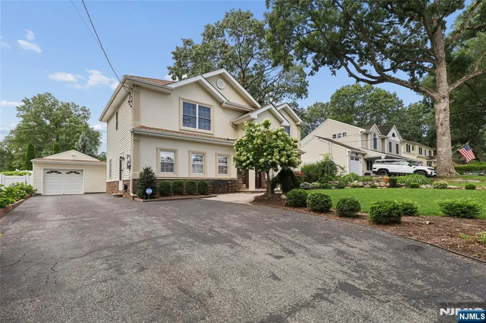 238 Monroe Avenue Paramus, NJ 07652