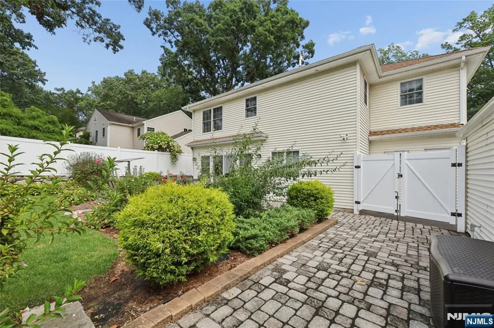 238 Monroe Avenue Paramus, NJ 07652