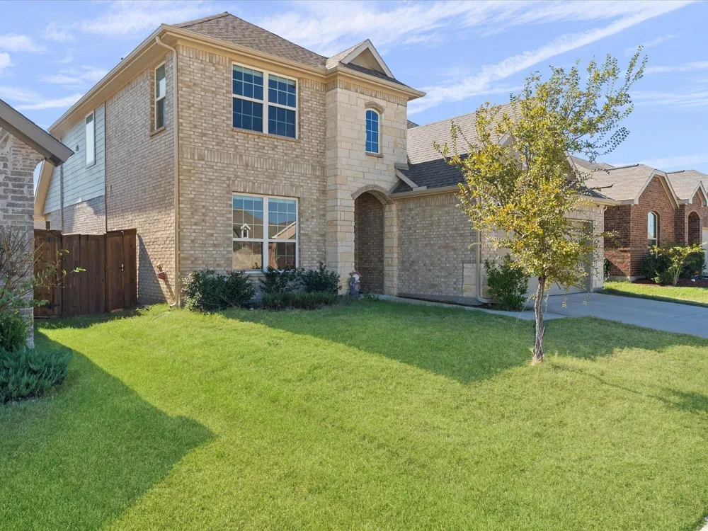 11416 Silver Queen Drive Aubrey, TX 76227