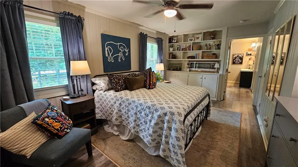 1581 Lost Mountain Road Powder Springs, GA 30127