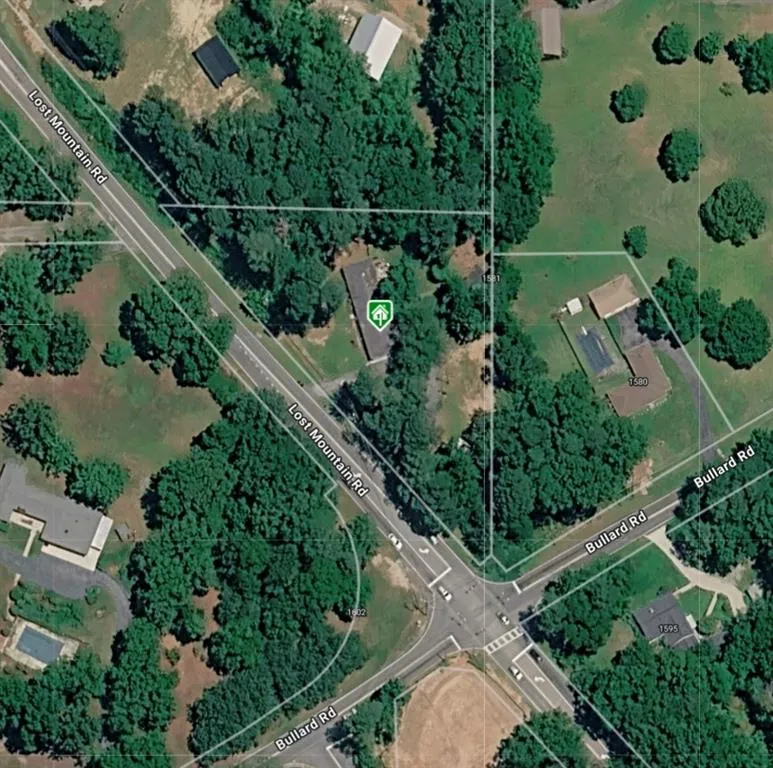 1581 Lost Mountain Road Powder Springs, GA 30127