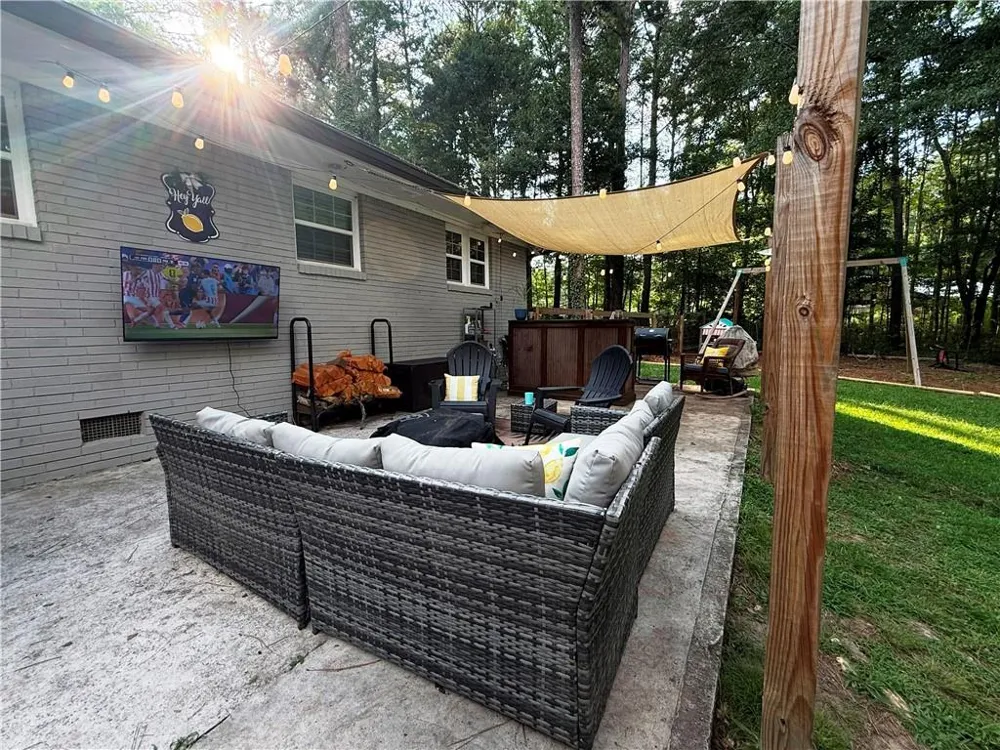 1581 Lost Mountain Road Powder Springs, GA 30127