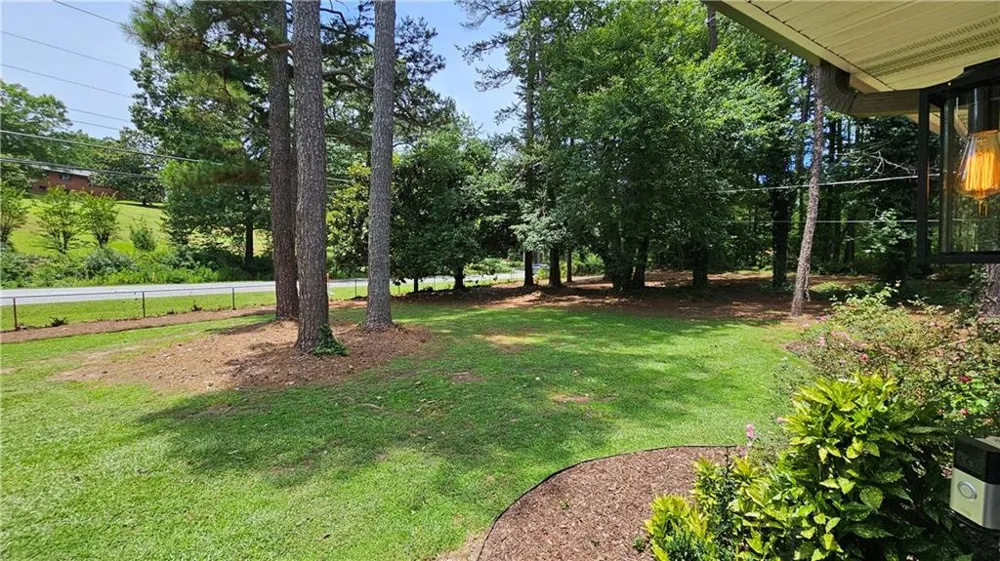 1581 Lost Mountain Road Powder Springs, GA 30127