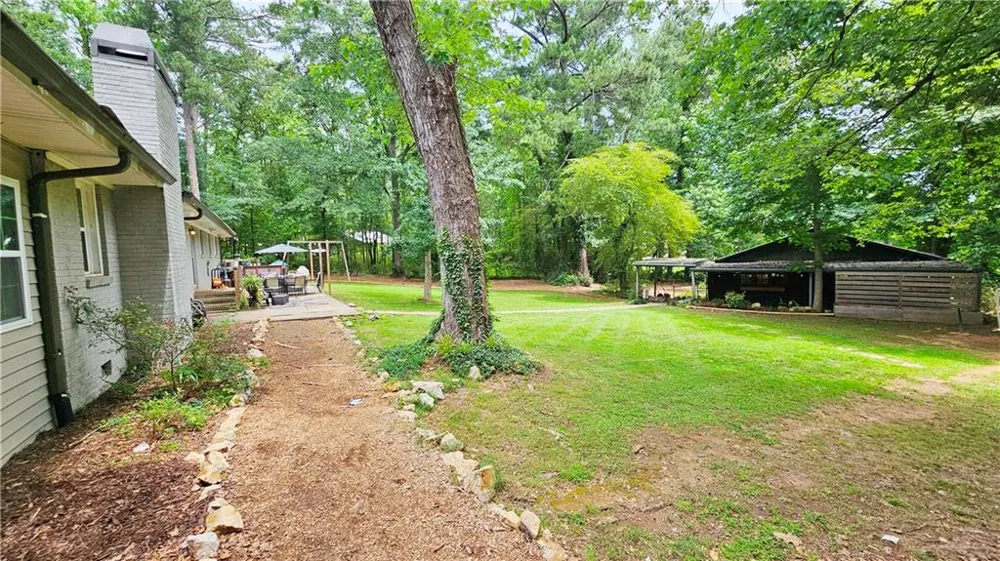 1581 Lost Mountain Road Powder Springs, GA 30127