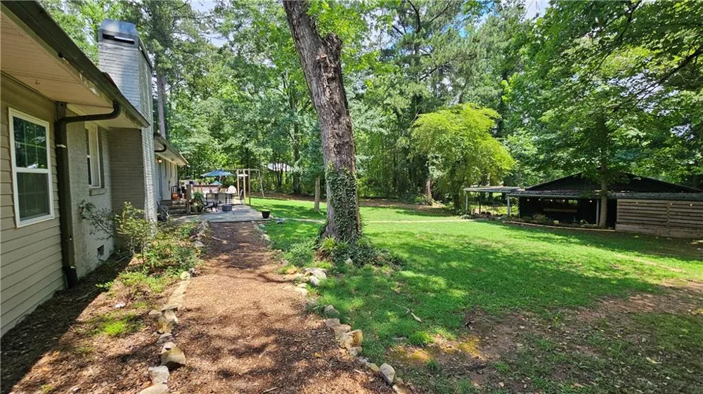 1581 Lost Mountain Road Powder Springs, GA 30127