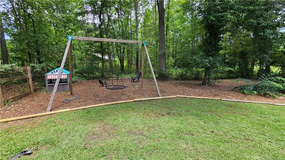 1581 Lost Mountain Road Powder Springs, GA 30127