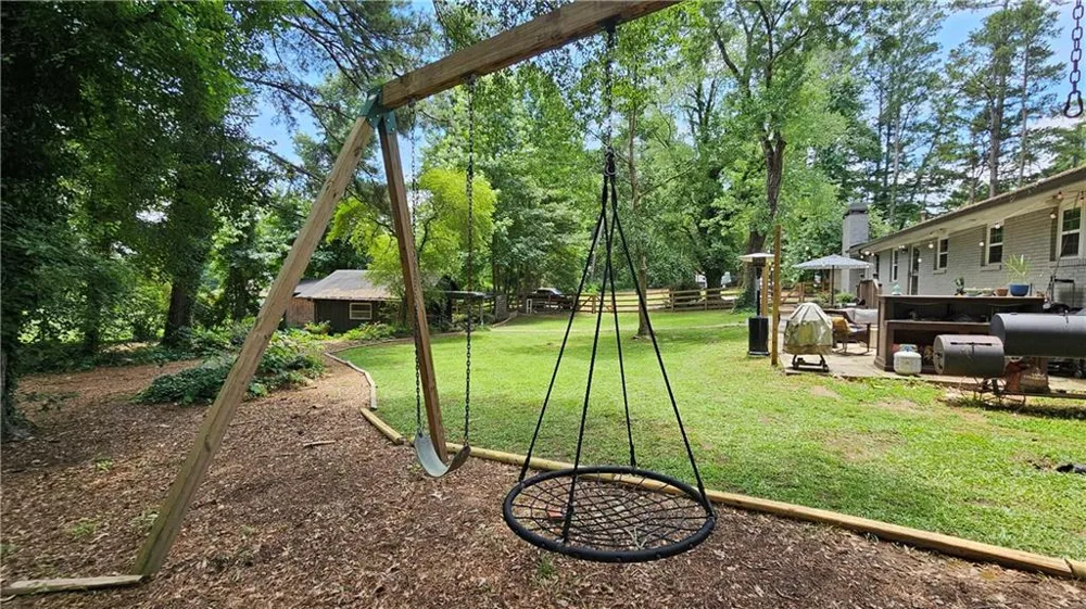 1581 Lost Mountain Road Powder Springs, GA 30127