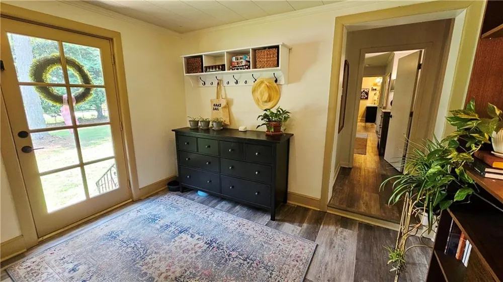 1581 Lost Mountain Road Powder Springs, GA 30127