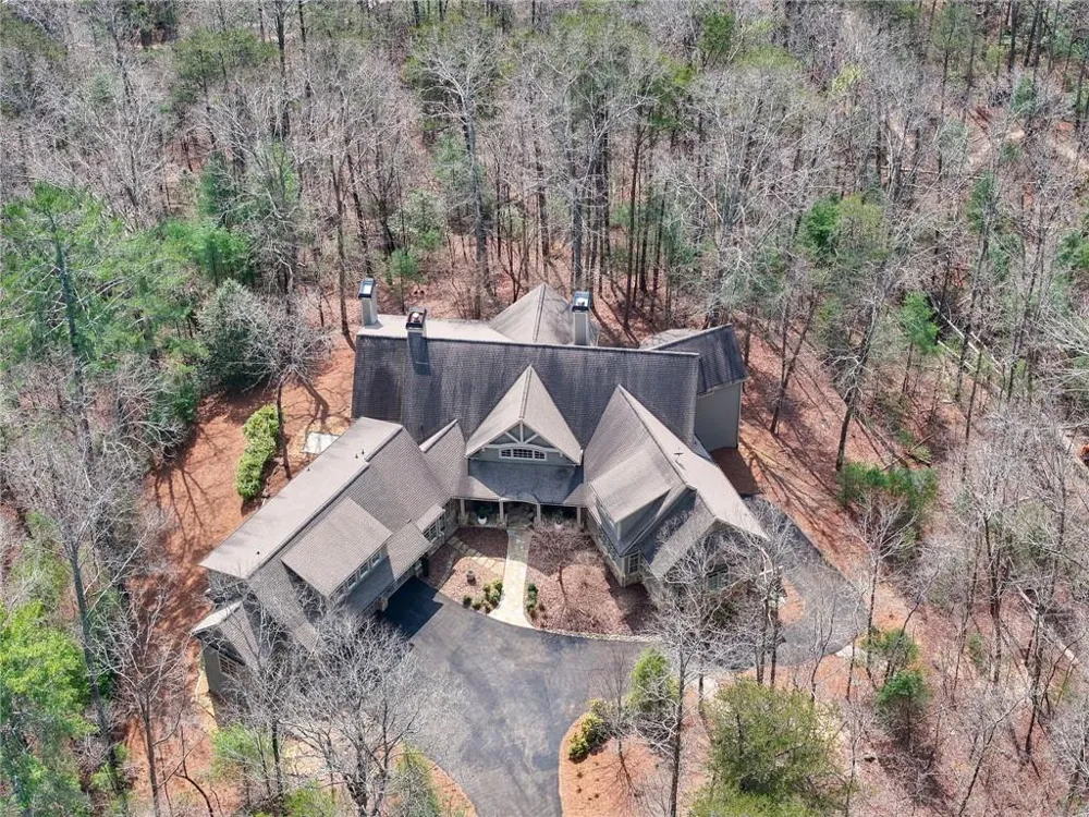 928 Black Bear Trail Jasper, GA 30143