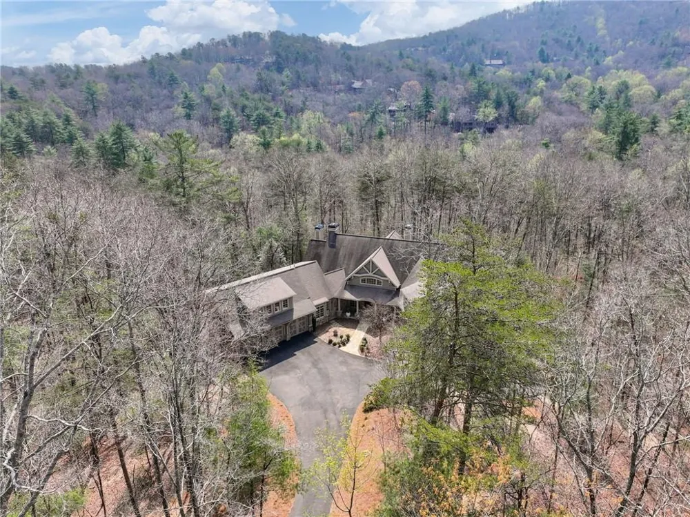 928 Black Bear Trail Jasper, GA 30143