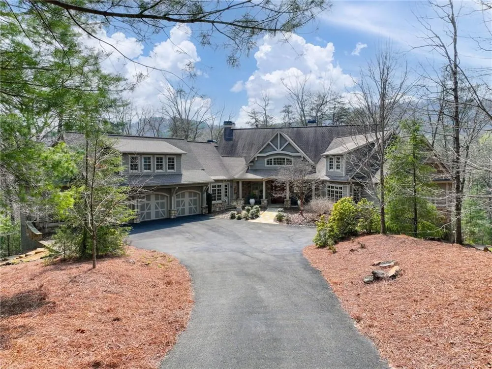 928 Black Bear Trail Jasper, GA 30143