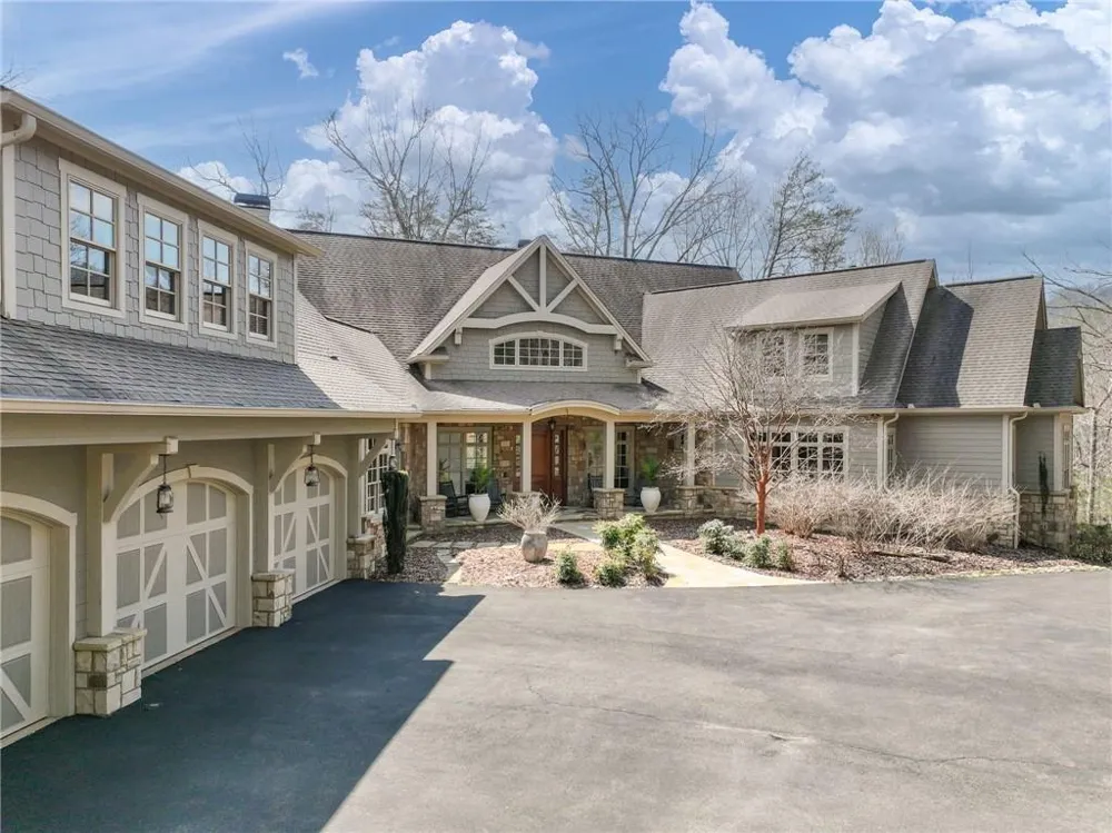 928 Black Bear Trail Jasper, GA 30143