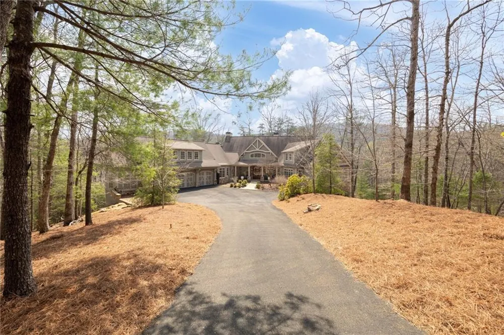 928 Black Bear Trail Jasper, GA 30143