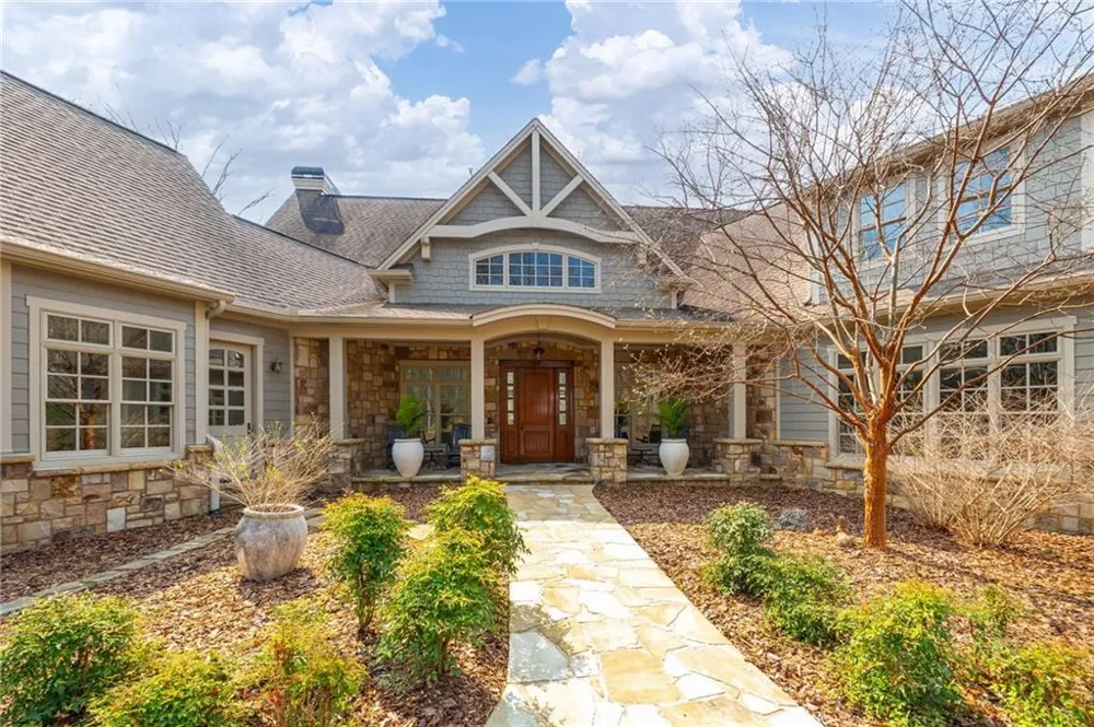 928 Black Bear Trail Jasper, GA 30143