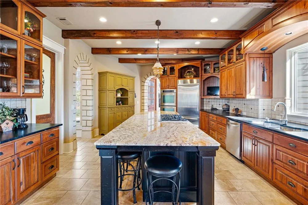 928 Black Bear Trail Jasper, GA 30143