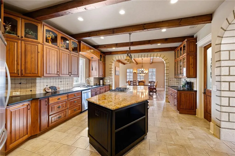 928 Black Bear Trail Jasper, GA 30143