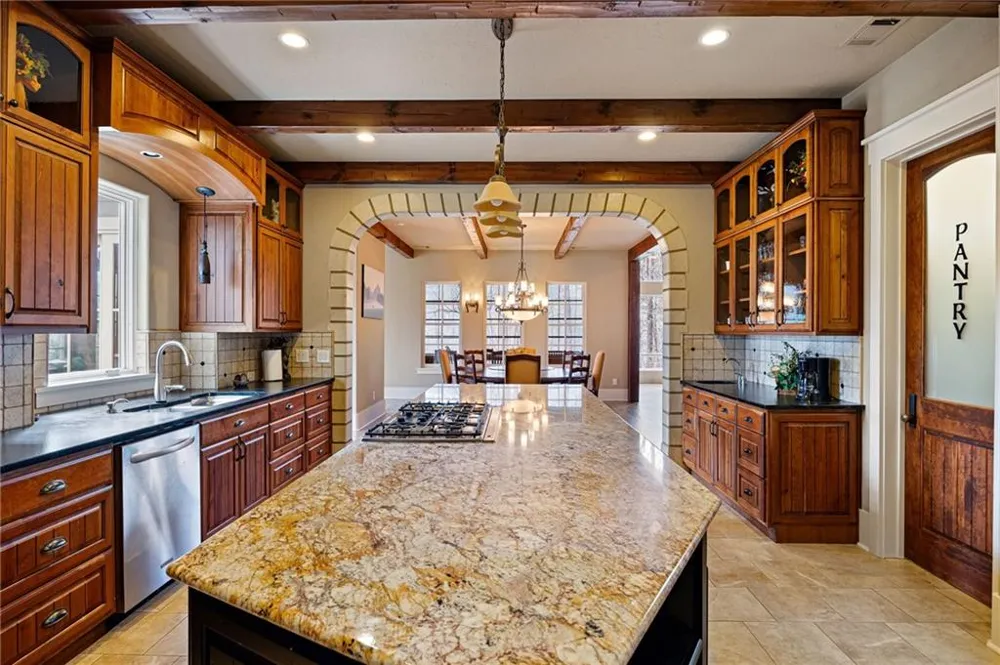 928 Black Bear Trail Jasper, GA 30143