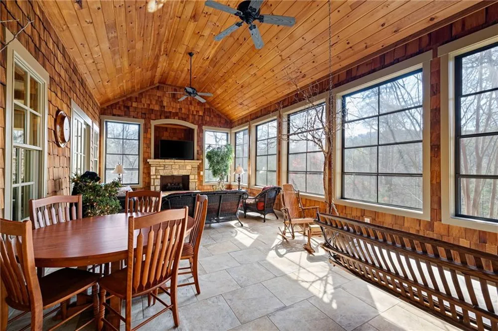 928 Black Bear Trail Jasper, GA 30143