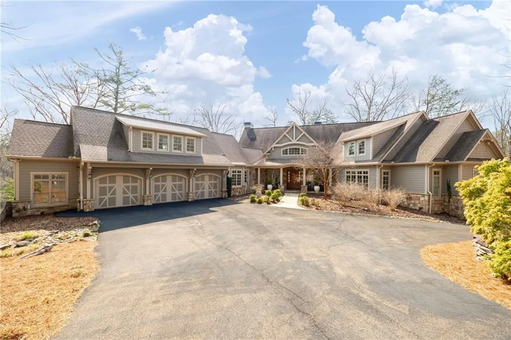 928 Black Bear Trail Jasper, GA 30143