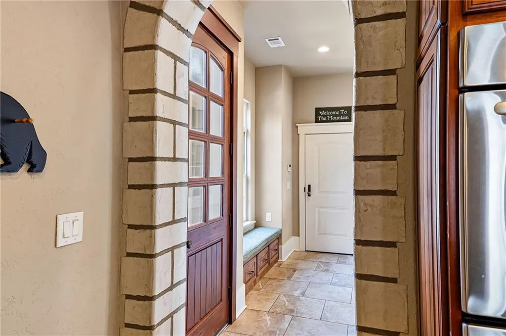 928 Black Bear Trail Jasper, GA 30143
