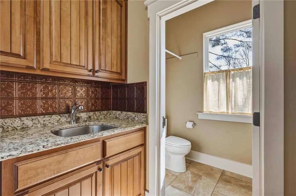 928 Black Bear Trail Jasper, GA 30143