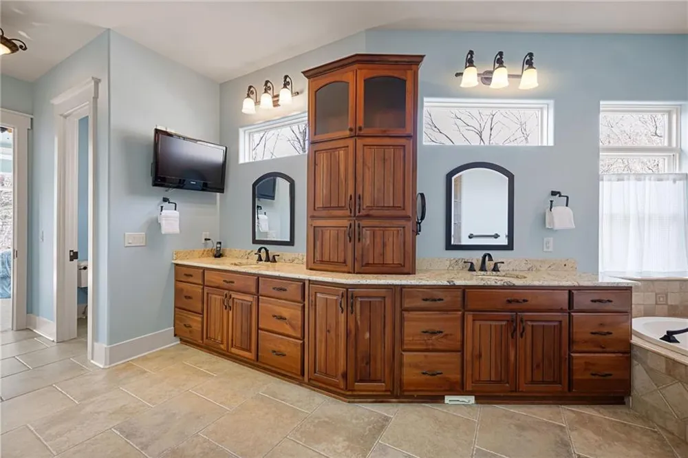 928 Black Bear Trail Jasper, GA 30143