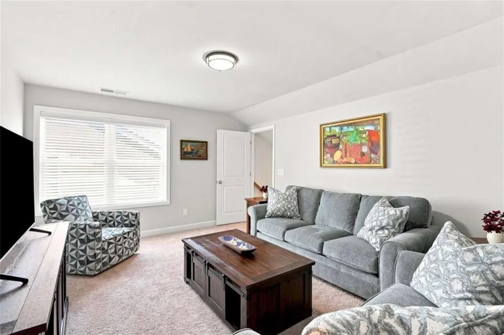 252 Saratoga Drive Acworth, GA 30102