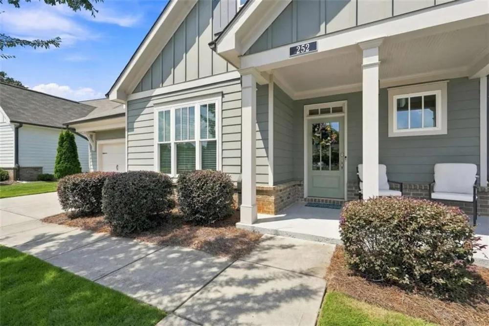 252 Saratoga Drive Acworth, GA 30102