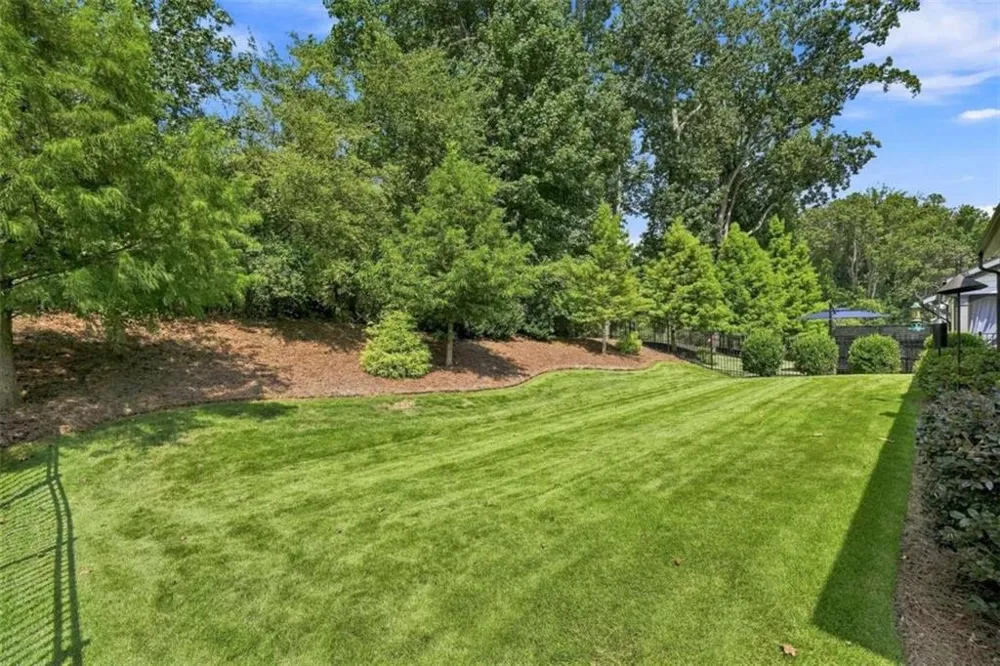252 Saratoga Drive Acworth, GA 30102