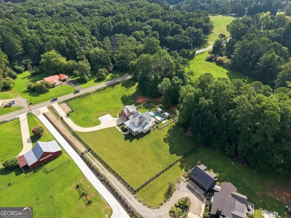 2438 Batesville RD Canton, GA 30115