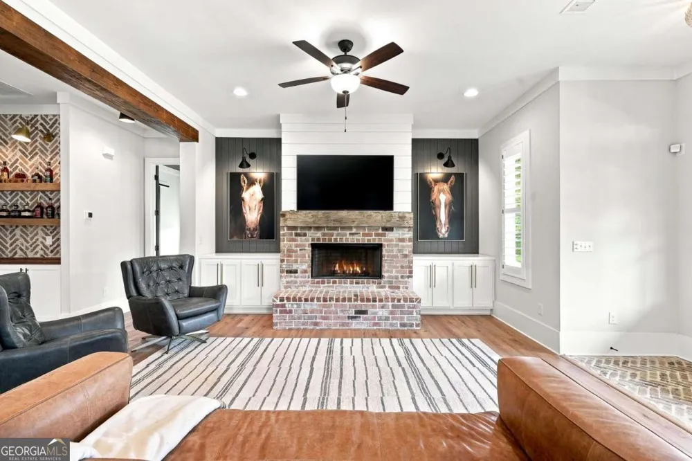 2438 Batesville RD Canton, GA 30115