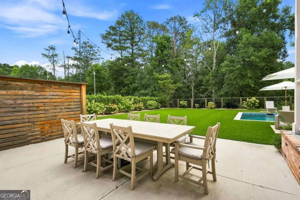 2438 Batesville RD Canton, GA 30115