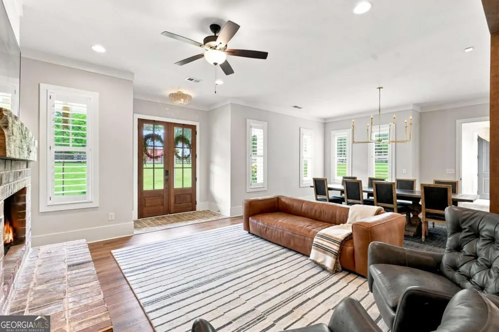 2438 Batesville RD Canton, GA 30115