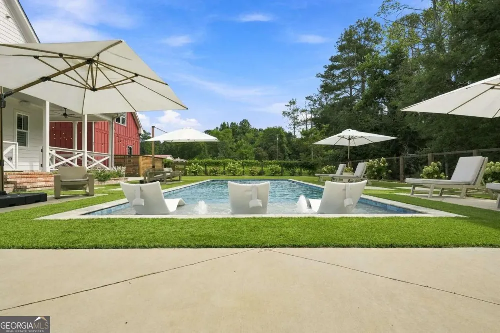 2438 Batesville RD Canton, GA 30115