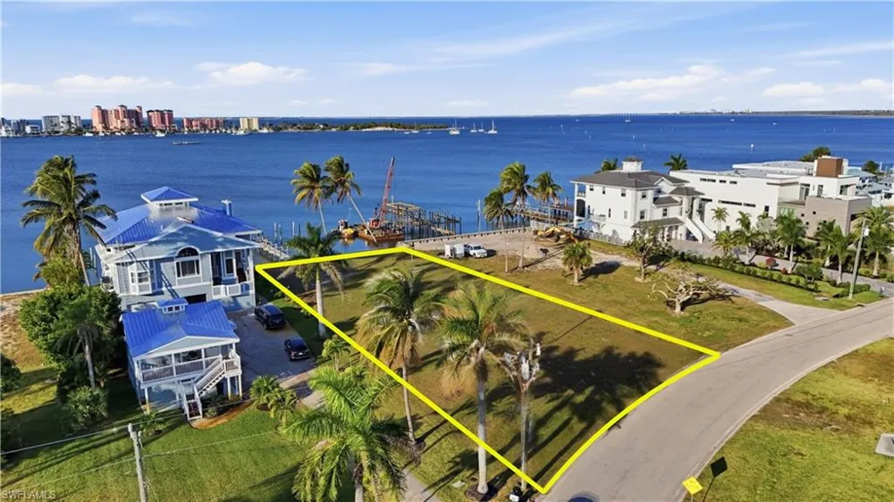 948 San Carlos Drive Fort Myers Beach, FL 33931