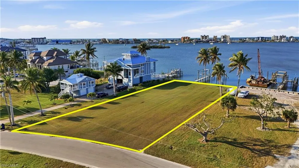 948 San Carlos Drive Fort Myers Beach, FL 33931