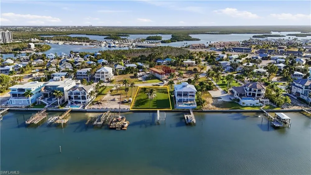 948 San Carlos Drive Fort Myers Beach, FL 33931